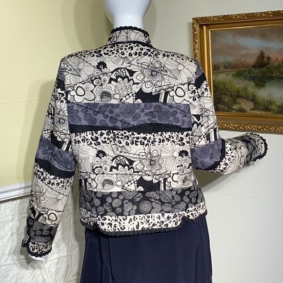 Silkland 100% Silk Floral Print Jacket - Picture 5 of 10